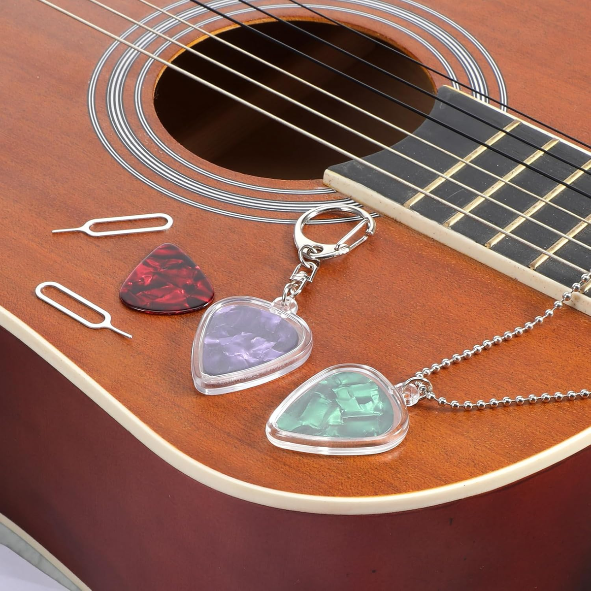 2 PCS Guitar Pick Holder, Heart Shaped Clear Picks Storage Box, Keychain and Nec